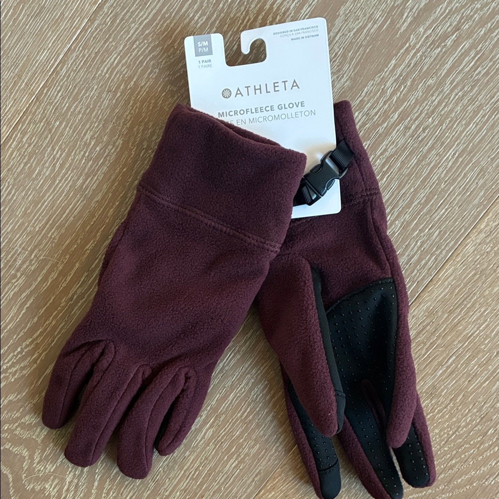 Athleta Microfleece Gloves in Burgundy and Black